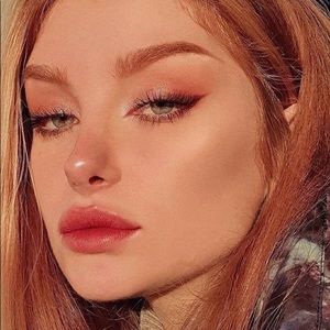 Meet your Posher, Hi